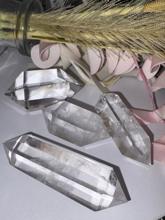 Clear Quartz Crystal  DTs
