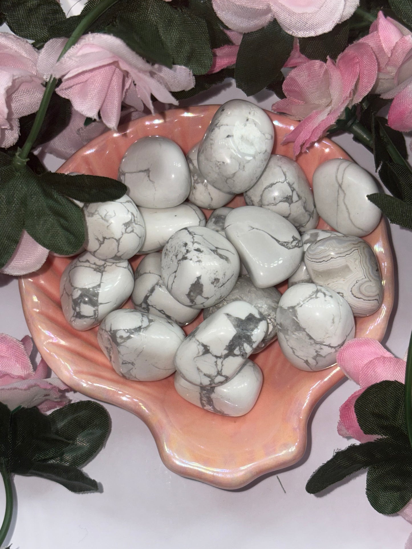 Howlite Tumble