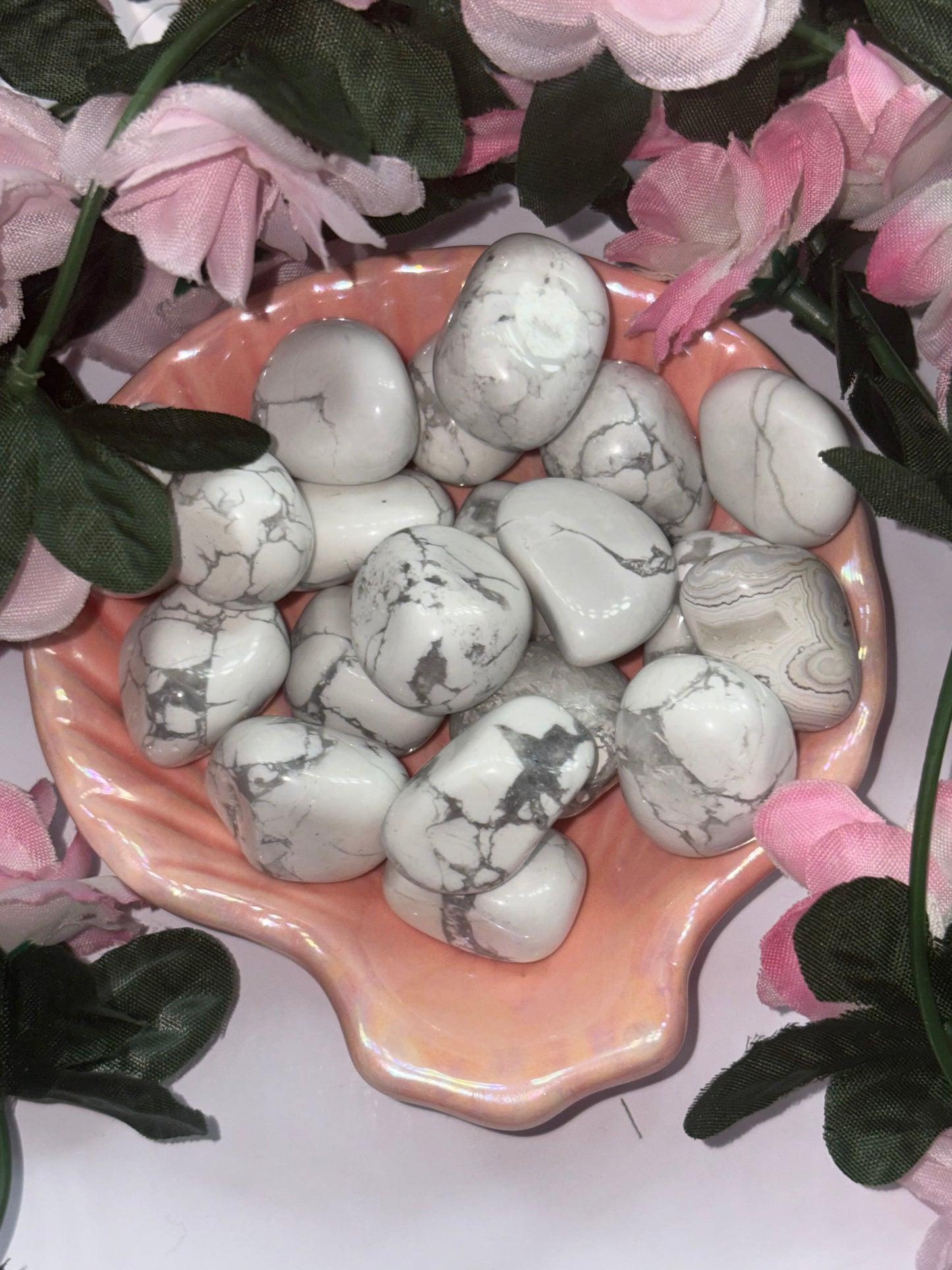 Howlite Tumble