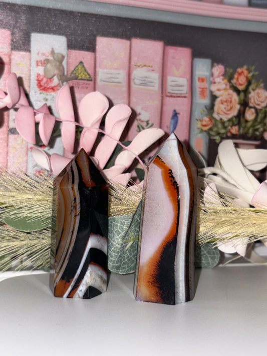 AAA Grade Sardonyx Agate Tower From India