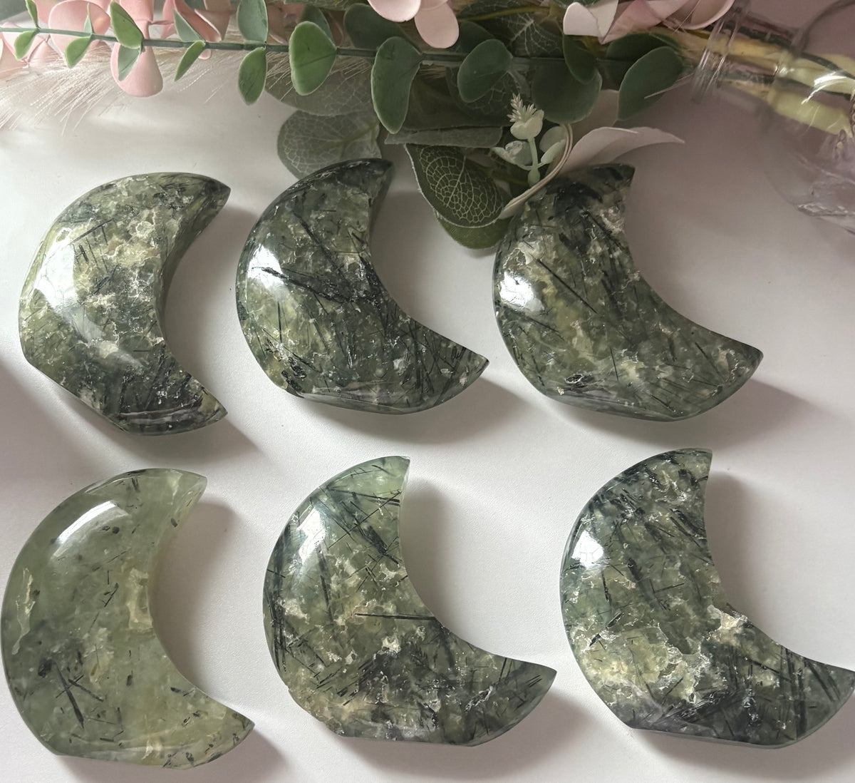💚🌙Standing Crescent Prehnite Moon 🌙💚