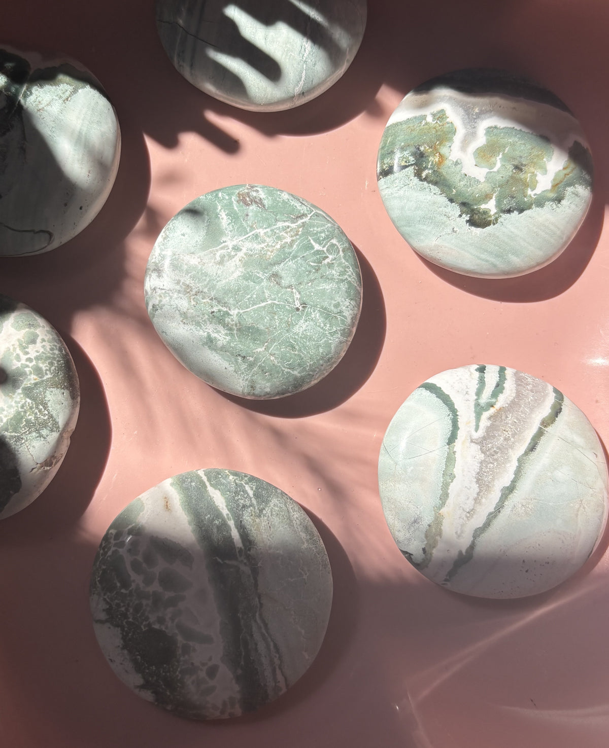 🌿 Large Green Sardonyx Flat Palm Stones 🌿