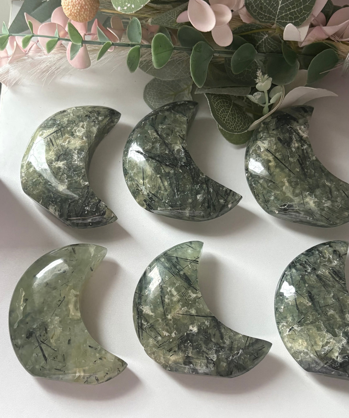 💚🌙Standing Crescent Prehnite Moon 🌙💚
